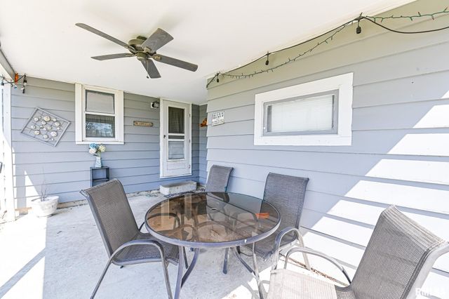 105 LOREN Street, Washington, IL 61571