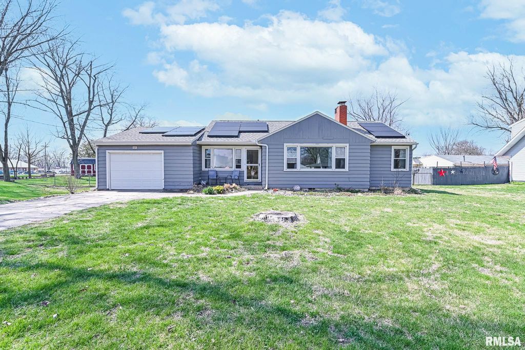 105 LOREN Street, Washington, IL 61571