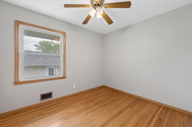 7925 29th Avenue N, New Hope, MN 55427