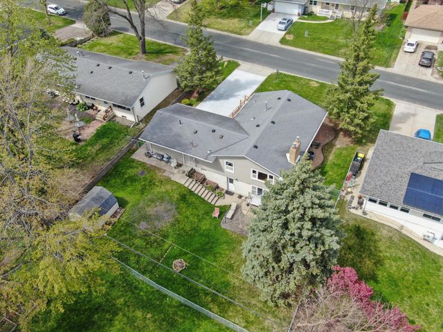 7925 29th Avenue N, New Hope, MN 55427