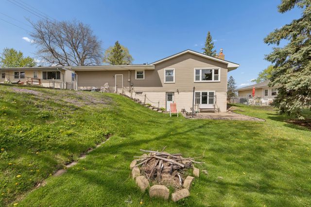 7925 29th Avenue N, New Hope, MN 55427