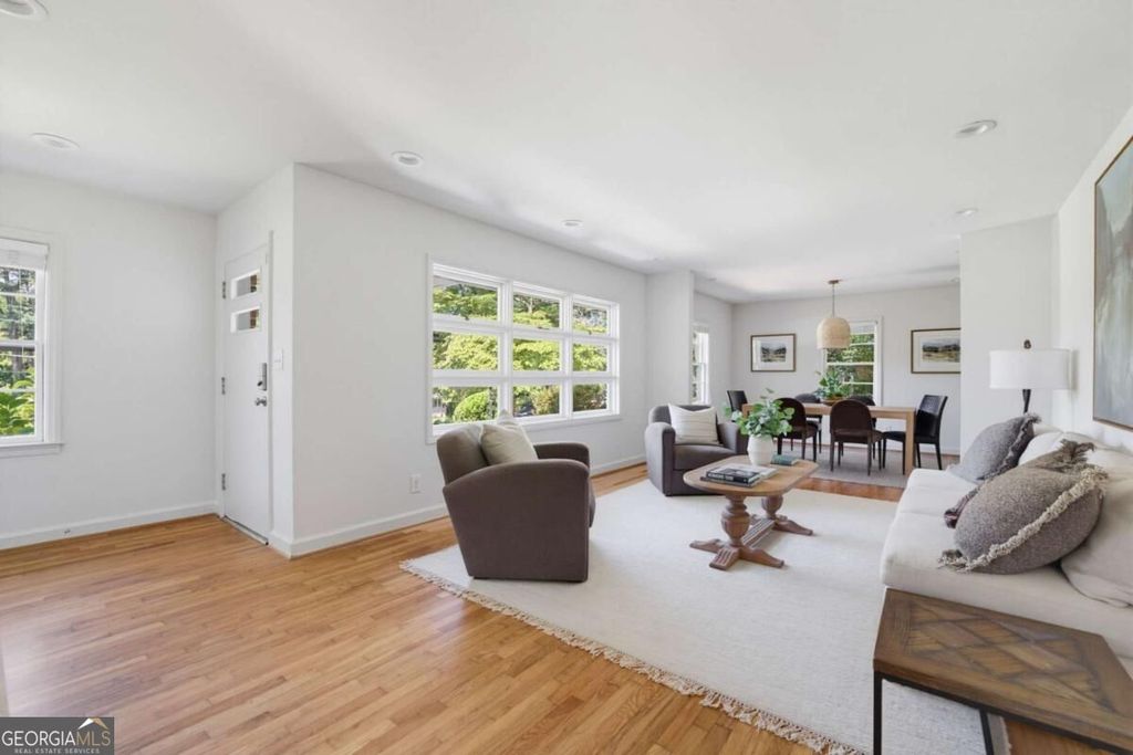 567 N Superior Avenue, Decatur, GA 30033 — photo 2