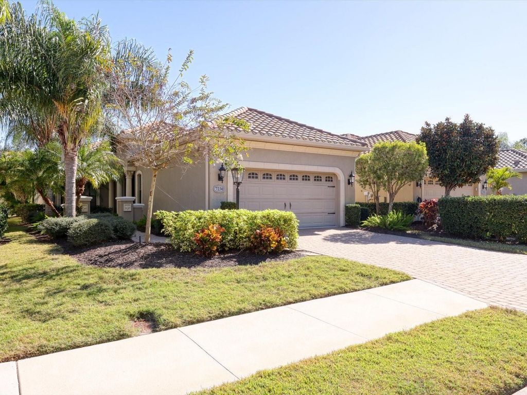 7230 BELLEISLE GLEN, Lakewood Ranch, FL 34202