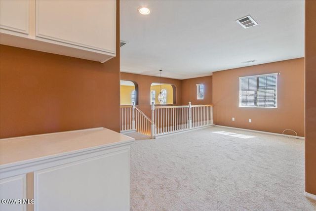 4821 W Avenue J4, Lancaster, CA 93536