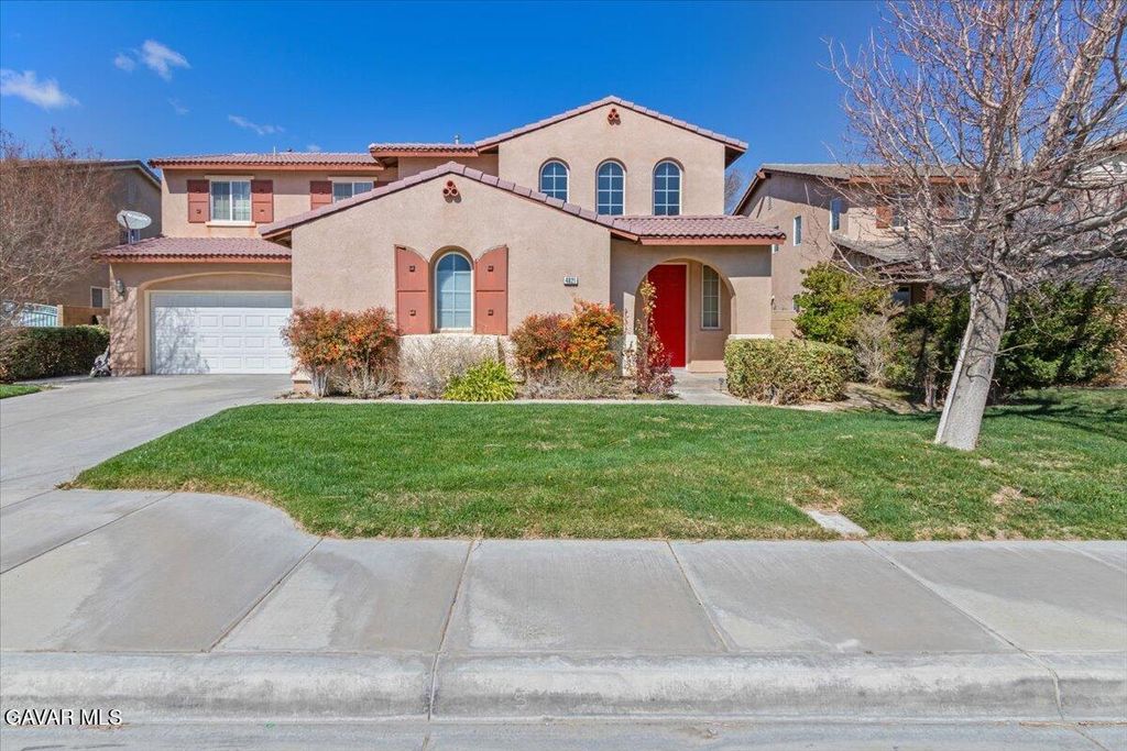 4821 W Avenue J4, Lancaster, CA 93536