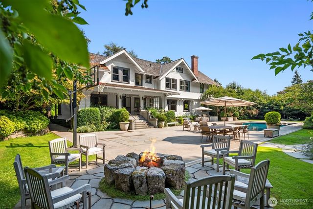 7735 Overlake Drive W, Medina, WA 98039