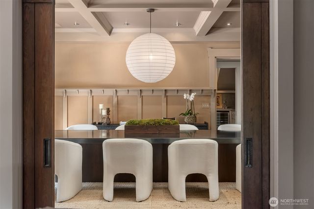 7735 Overlake Drive W, Medina, WA 98039