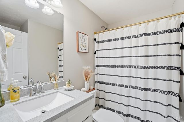 262 Taylor Drive, Wilmington, OH 45177