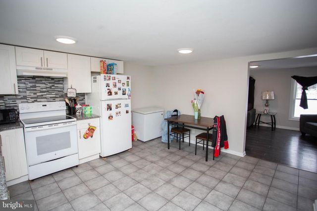 427 CHURCH ST, Williamstown, NJ 08094