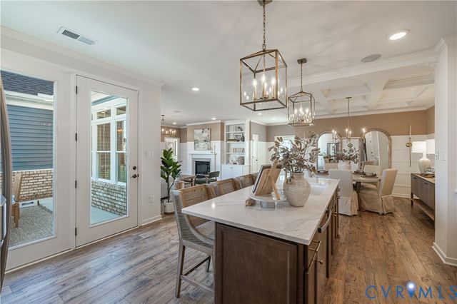 6712 Mayland Ridge Ln, Moseley, VA 23120