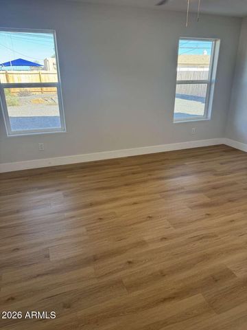 318 W ROOSEVELT Avenue, Coolidge, AZ 85128