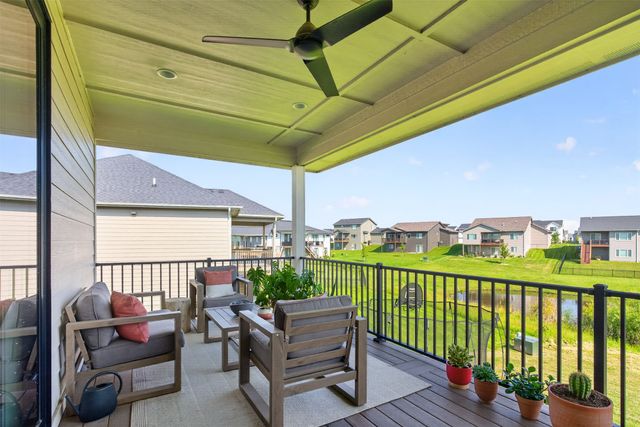 125 NW Alderleaf Drive, Waukee, IA 50263