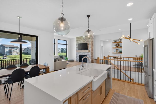 125 NW Alderleaf Drive, Waukee, IA 50263
