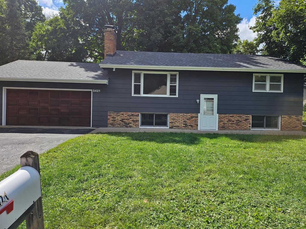 5421 Church Road, Mound, MN 55364