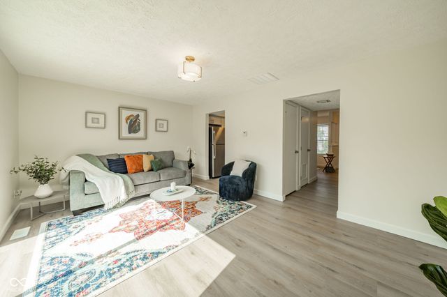 1596 Marborough Lane, Indianapolis, IN 46260