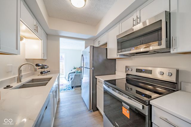 1596 Marborough Lane, Indianapolis, IN 46260