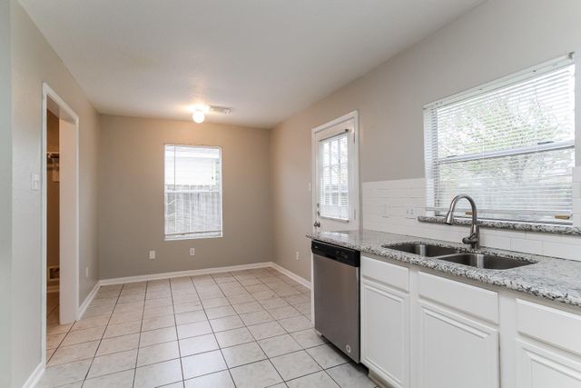 947 Leadenhall Circle, Channelview, TX 77530