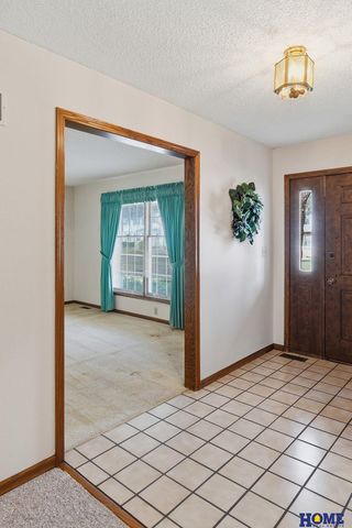 930 Evergreen Drive, Lincoln, NE 68510