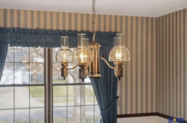 930 Evergreen Drive, Lincoln, NE 68510