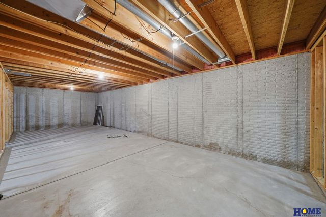 930 Evergreen Drive, Lincoln, NE 68510