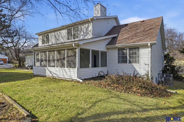 930 Evergreen Drive, Lincoln, NE 68510