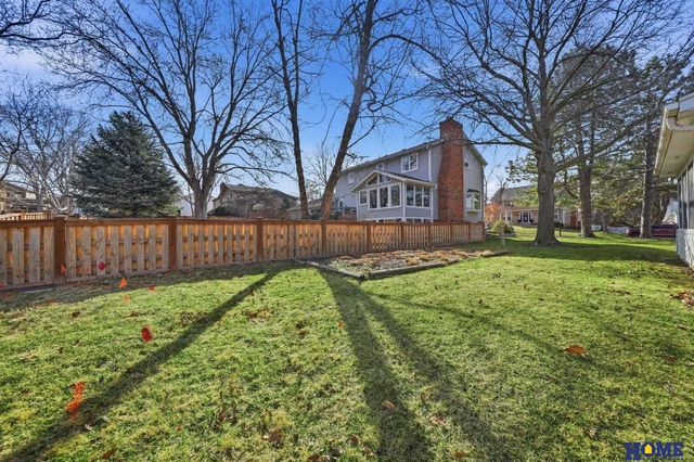 930 Evergreen Drive, Lincoln, NE 68510
