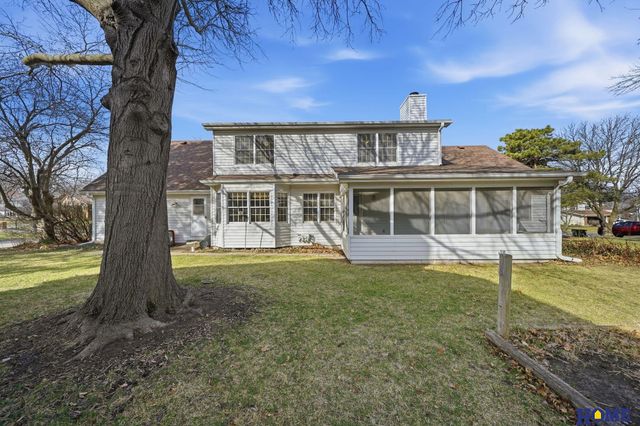 930 Evergreen Drive, Lincoln, NE 68510