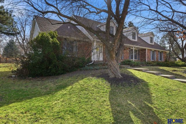 930 Evergreen Drive, Lincoln, NE 68510