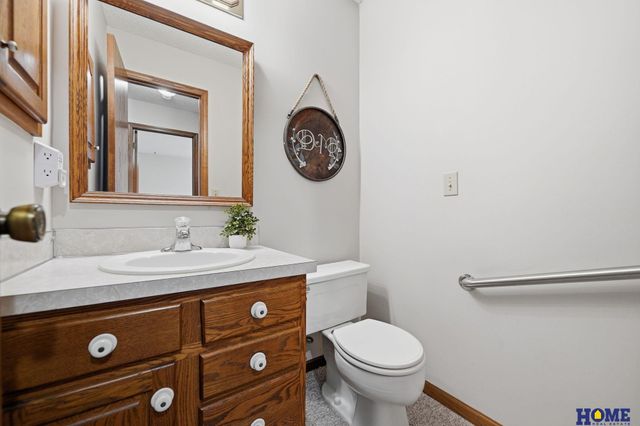 930 Evergreen Drive, Lincoln, NE 68510