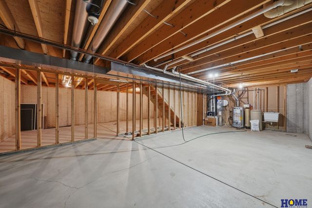 930 Evergreen Drive, Lincoln, NE 68510