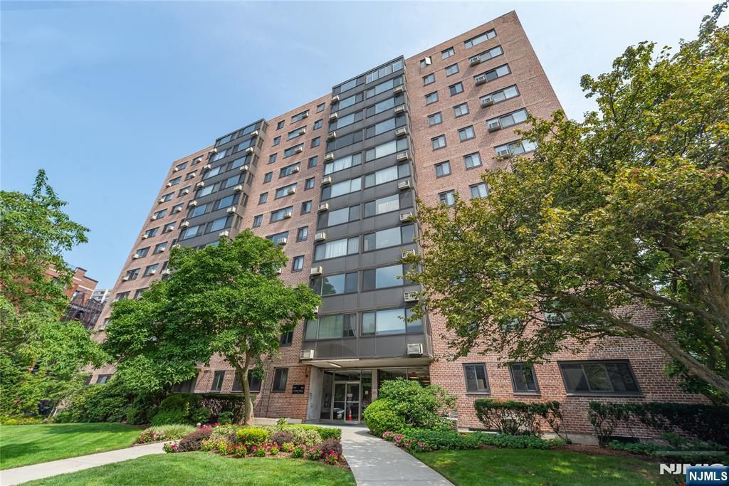 90 Prospect Avenue 10A, Hackensack, NJ 07601