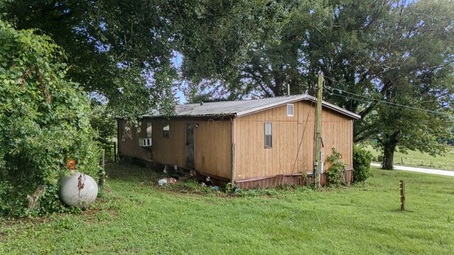97 Delina Boonshill Rd, Petersburg, TN 37144