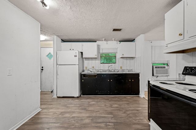 97 Delina Boonshill Rd, Petersburg, TN 37144
