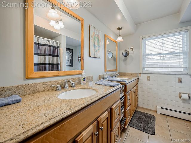 31745 Schoolcraft, Fraser, MI 48026