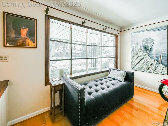 31745 Schoolcraft, Fraser, MI 48026