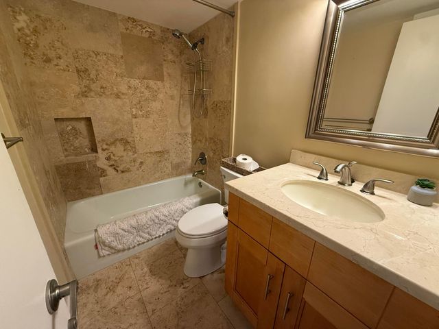 259 S Cypress Road 545, Pompano Beach, FL 33060