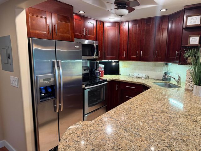 259 S Cypress Road 545, Pompano Beach, FL 33060