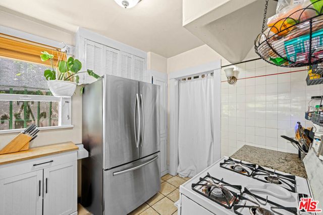 6104 Winans Drive, Los Angeles, CA 90068