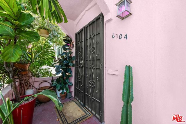 6104 Winans Drive, Los Angeles, CA 90068