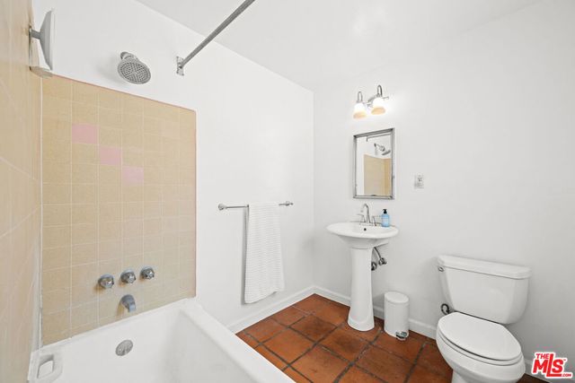 6104 Winans Drive, Los Angeles, CA 90068