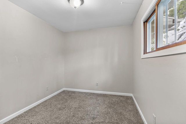 1200 FIELDCREST DRIVE, Menasha, WI 54952