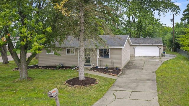1200 FIELDCREST DRIVE, Menasha, WI 54952