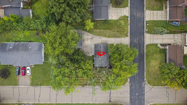 1200 FIELDCREST DRIVE, Menasha, WI 54952