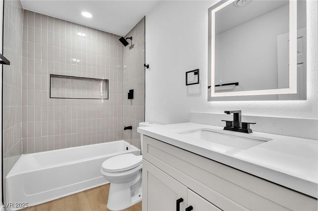 4329 Studio Street, Las Vegas, NV 89115