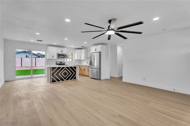 4329 Studio Street, Las Vegas, NV 89115