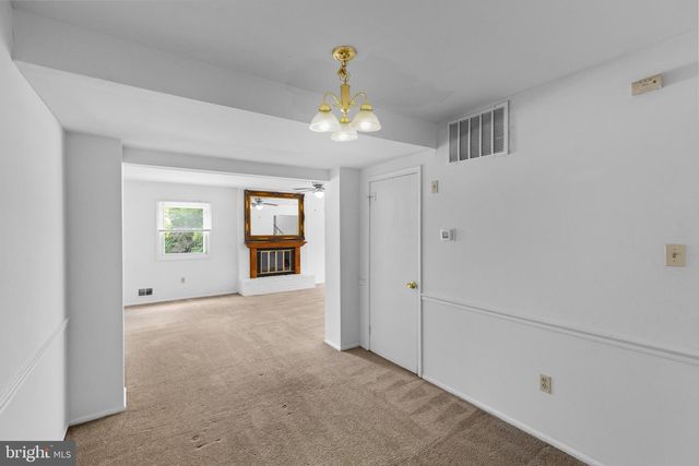 12000 DOVE CIR, Laurel, MD 20708
