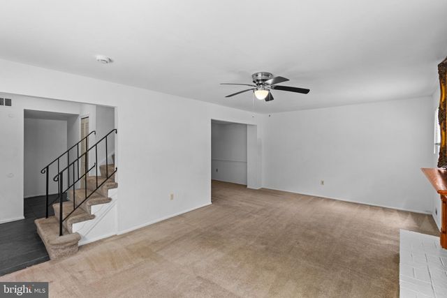 12000 DOVE CIR, Laurel, MD 20708