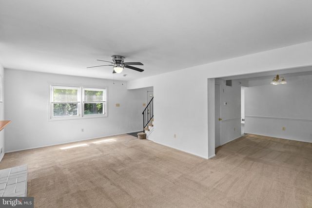 12000 DOVE CIR, Laurel, MD 20708