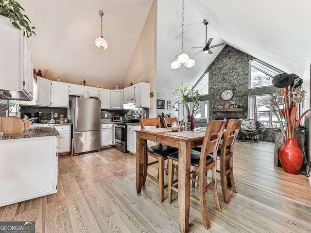 314 Spring Creek 17A,17B, Blairsville, GA 30512