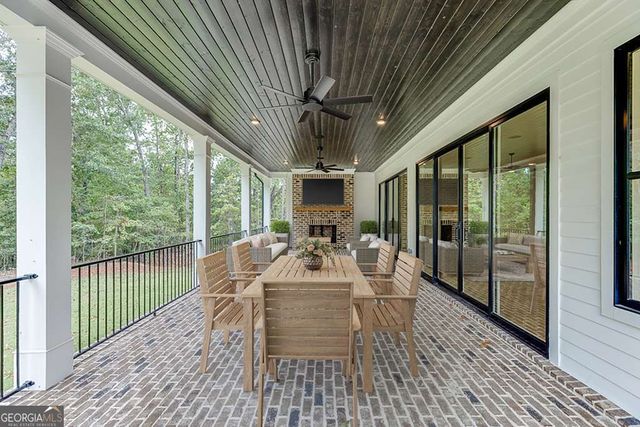 7620 Breeze Bay Road, Cumming, GA 30041